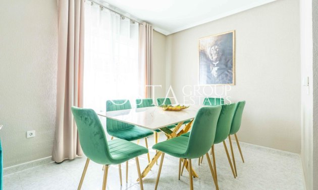 Resale - Villa -
Orihuela - Punta Prima