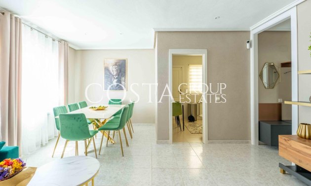 Resale - Villa -
Orihuela - Punta Prima