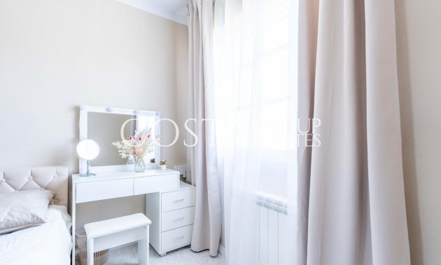 Resale - Villa -
Orihuela - Punta Prima