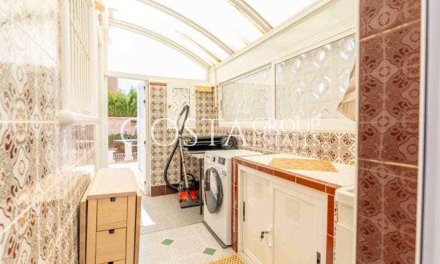 Resale - Villa -
Orihuela - Punta Prima