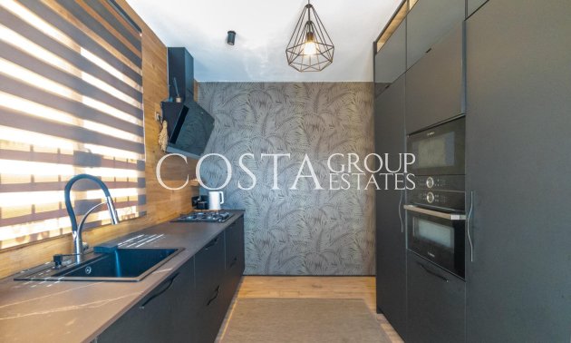 Resale - Villa -
Torrevieja - El Chaparral