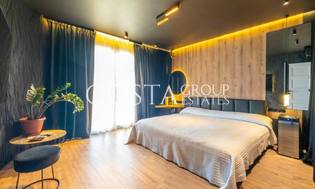 Resale - Villa -
Torrevieja - El Chaparral