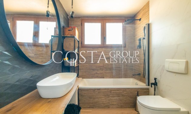 Resale - Villa -
Torrevieja - El Chaparral