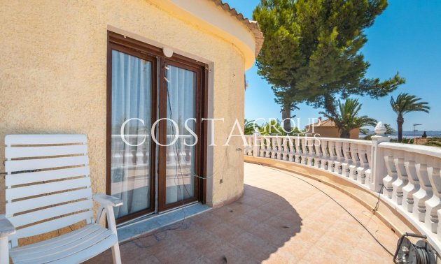 Resale - Villa -
Torrevieja - El Chaparral