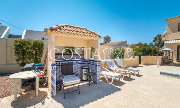 Resale - Villa -
Torrevieja - El Chaparral