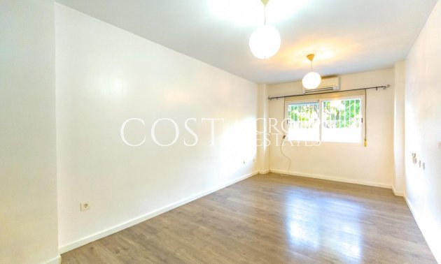 Resale - Apartments -
Torrevieja - Torrevieja Centro