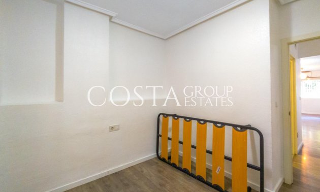 Resale - Apartments -
Torrevieja - Torrevieja Centro