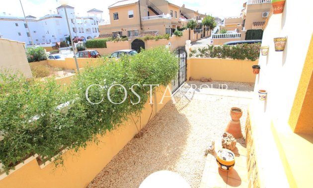 Resale - House -
Orihuela - Villamartin