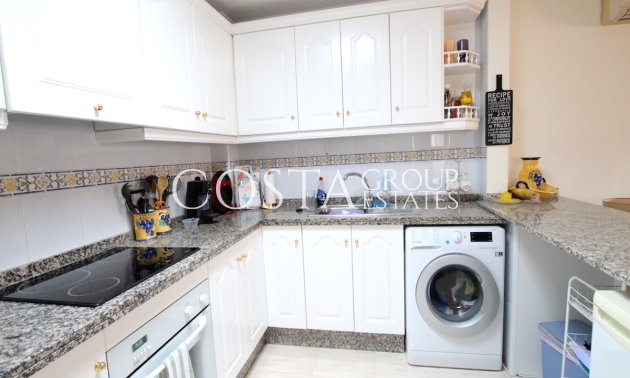 Resale - House -
Orihuela - Villamartin