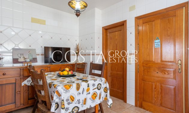 Resale - Villa -
Torrevieja - La Siesta