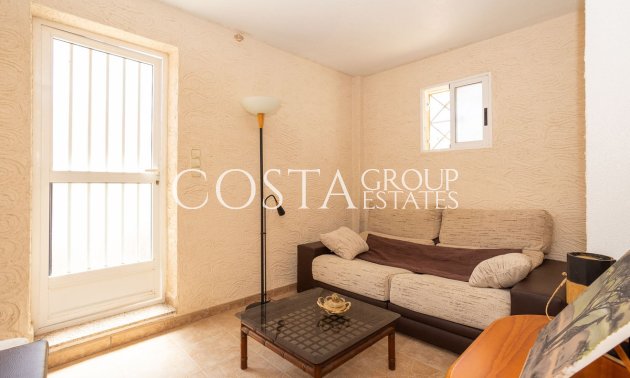 Resale - Villa -
Torrevieja - La Siesta