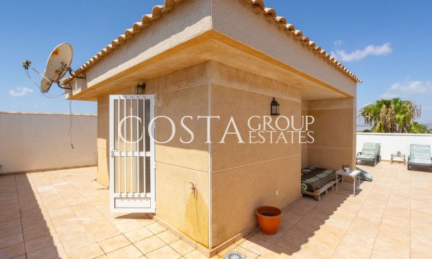 Resale - Villa -
Torrevieja - La Siesta