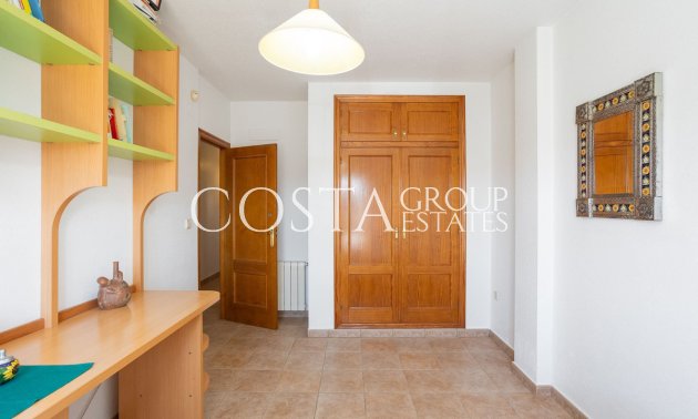 Resale - Villa -
Torrevieja - La Siesta