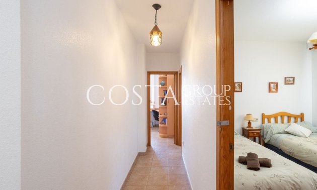 Resale - Villa -
Torrevieja - La Siesta