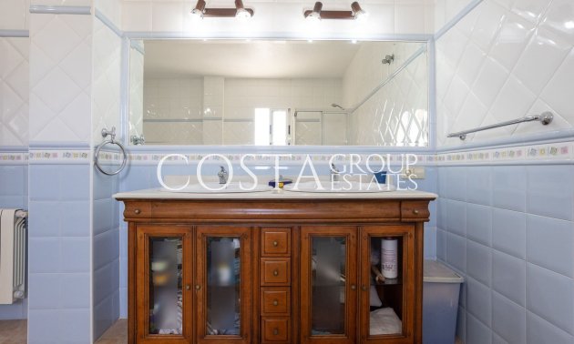 Resale - Villa -
Torrevieja - La Siesta