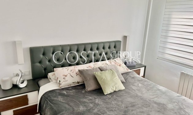 Resale - Apartments -
Alicante City - Alicante City Centro