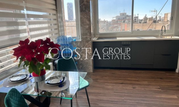 Resale - Apartments -
Alicante City - Alicante City Centro