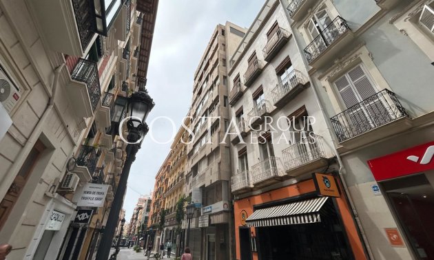 Resale - Apartments -
Alicante City - Alicante City Centro