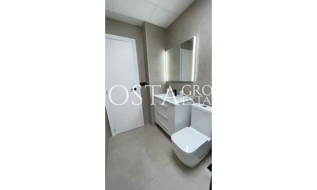 Resale - Apartments -
Torrevieja - Torrevieja Centro