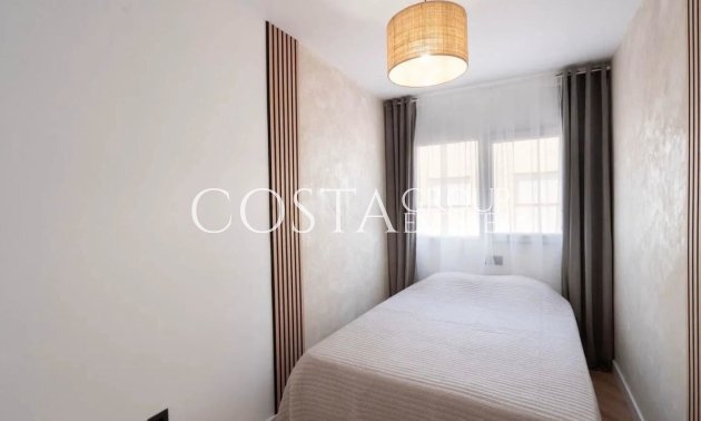 Resale - Apartments -
Torrevieja - Torrevieja Centro