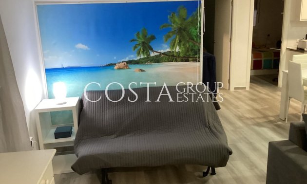 Resale - Villa -
Torrevieja - Torrevieja Centro