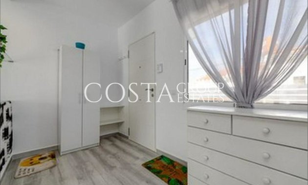 Resale - Villa -
Torrevieja - Torrevieja Centro