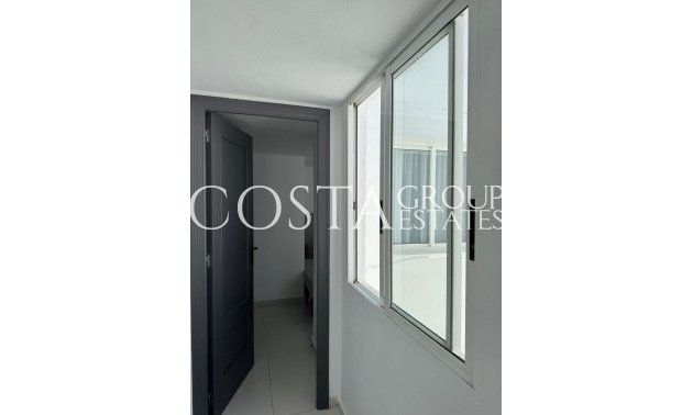 Resale - Apartments -
Torrevieja - Torrevieja Centro