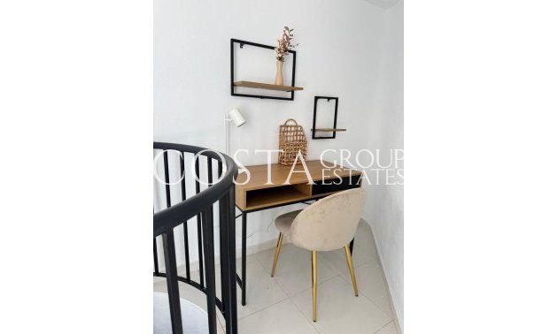 Resale - Apartments -
Torrevieja - Torrevieja Centro