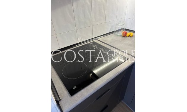 Resale - Apartments -
Torrevieja - Torrevieja Centro