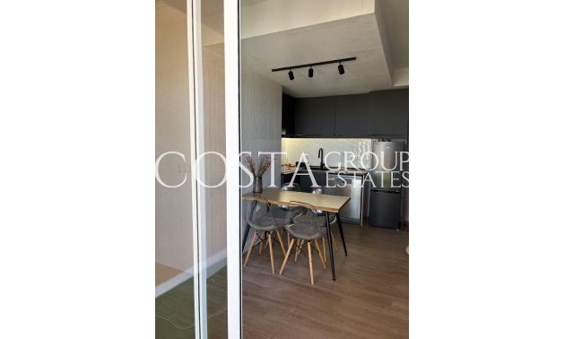 Resale - Apartments -
Torrevieja - Torrevieja Centro