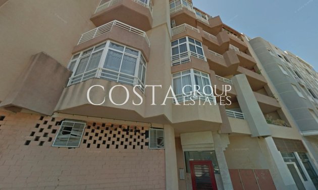Resale - Apartments -
Torrevieja - Torrevieja Centro