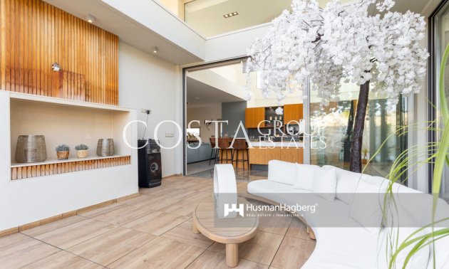 Herverkoop - Villa -
Benijofar