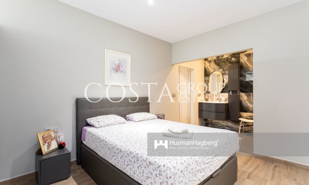 Herverkoop - Villa -
Benijofar