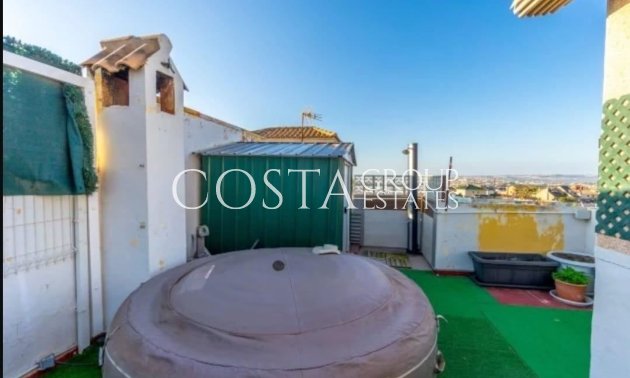 Resale - House -
Torrevieja - Torrevieja Centro