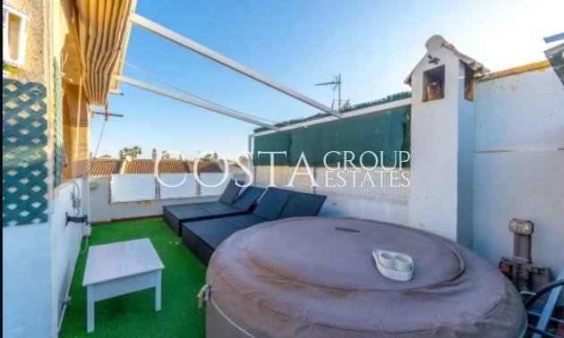 Resale - House -
Torrevieja - Torrevieja Centro