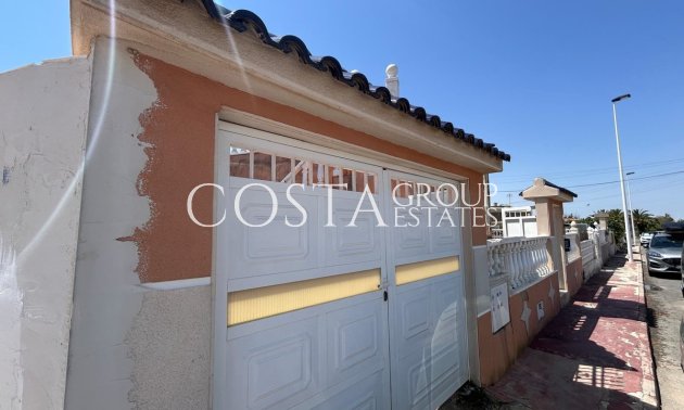 Resale - House -
Torrevieja - Torrevieja Centro