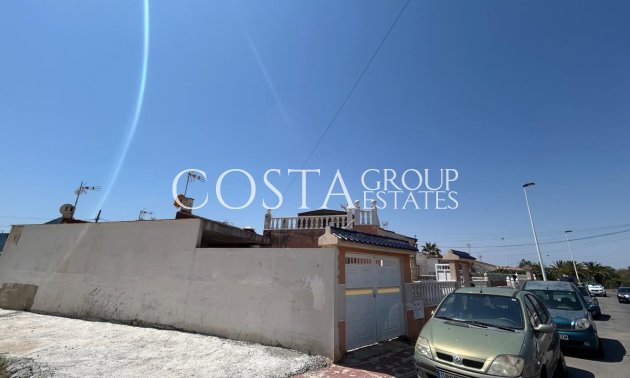 Resale - House -
Torrevieja - Torrevieja Centro