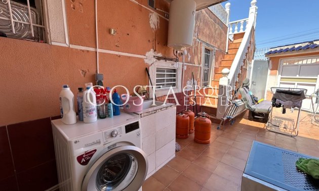 Resale - House -
Torrevieja - Torrevieja Centro