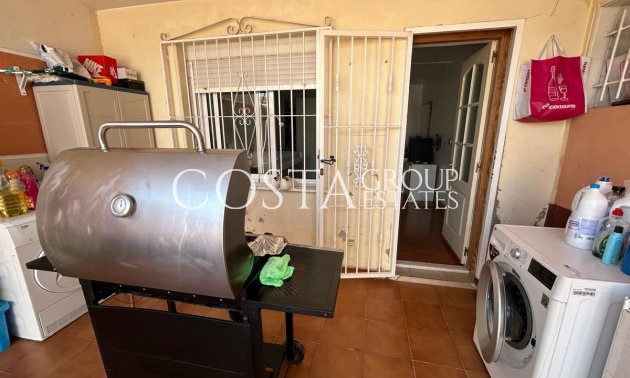 Resale - House -
Torrevieja - Torrevieja Centro