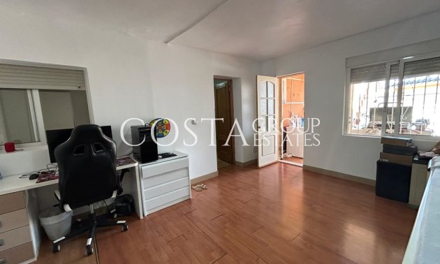 Resale - House -
Torrevieja - Torrevieja Centro