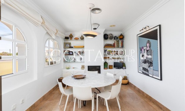 Resale - Villa -
Torrevieja - Torrevieja Centro