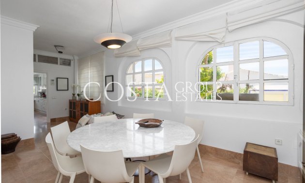 Resale - Villa -
Torrevieja - Torrevieja Centro