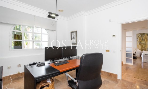 Resale - Villa -
Torrevieja - Torrevieja Centro