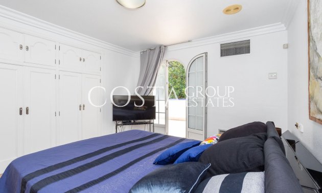 Resale - Villa -
Torrevieja - Torrevieja Centro