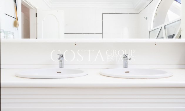 Resale - Villa -
Torrevieja - Torrevieja Centro