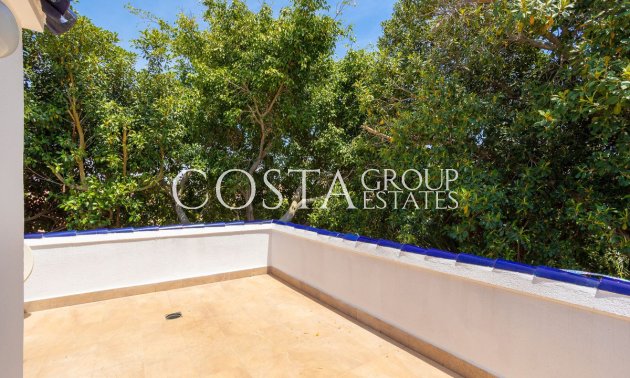 Resale - Villa -
Torrevieja - Torrevieja Centro