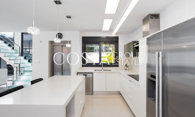 Resale - Villa -
San Miguel de Salinas - San Miguel de Salinas Centro