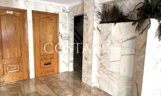 Resale - Apartments -
Alicante City - Alicante City Centro