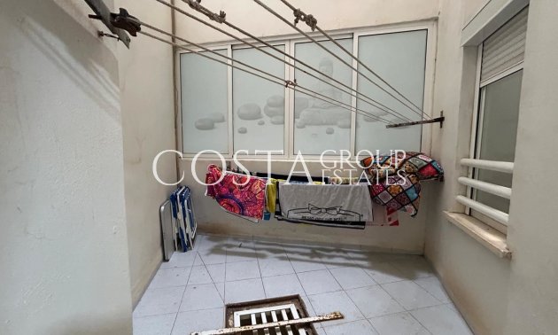 Resale - Apartments -
Alicante City - Alicante City Centro