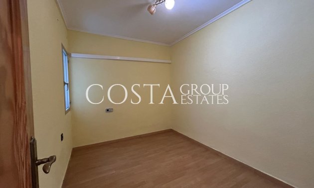 Resale - Apartments -
Alicante City - Alicante City Centro